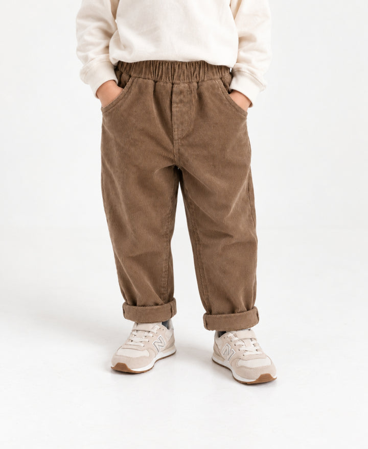 Pantalon enfant en velours côtelé taille élastique poches coupe droite