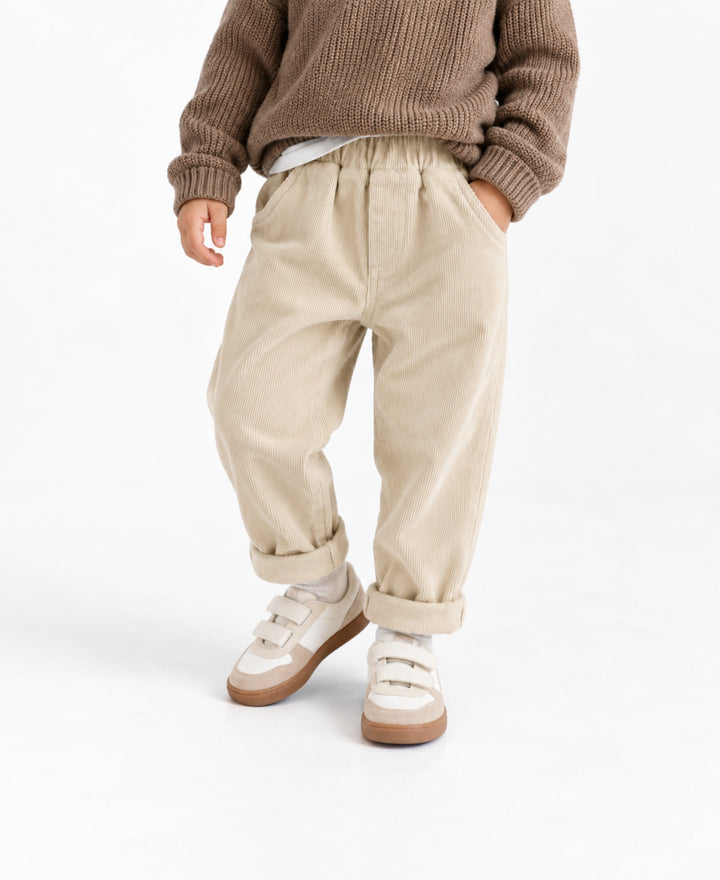 Pantalon enfant en velours côtelé taille élastique poches coupe droite
