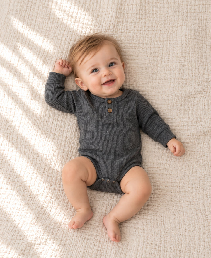 Body bébé en tissu côtelé manches longues à boutons-pression
