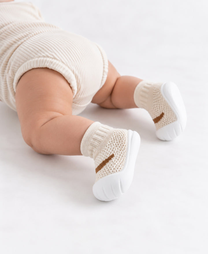Chaussons chaussettes bébé en maille semelle épaisse
