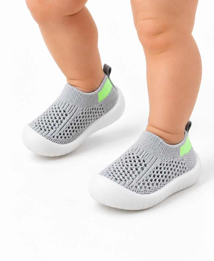 Chaussures enfant semelle antidérapante renforcée à enfiler