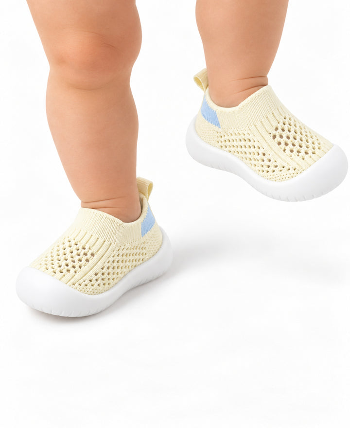 Chaussures enfant semelle antidérapante renforcée à enfiler