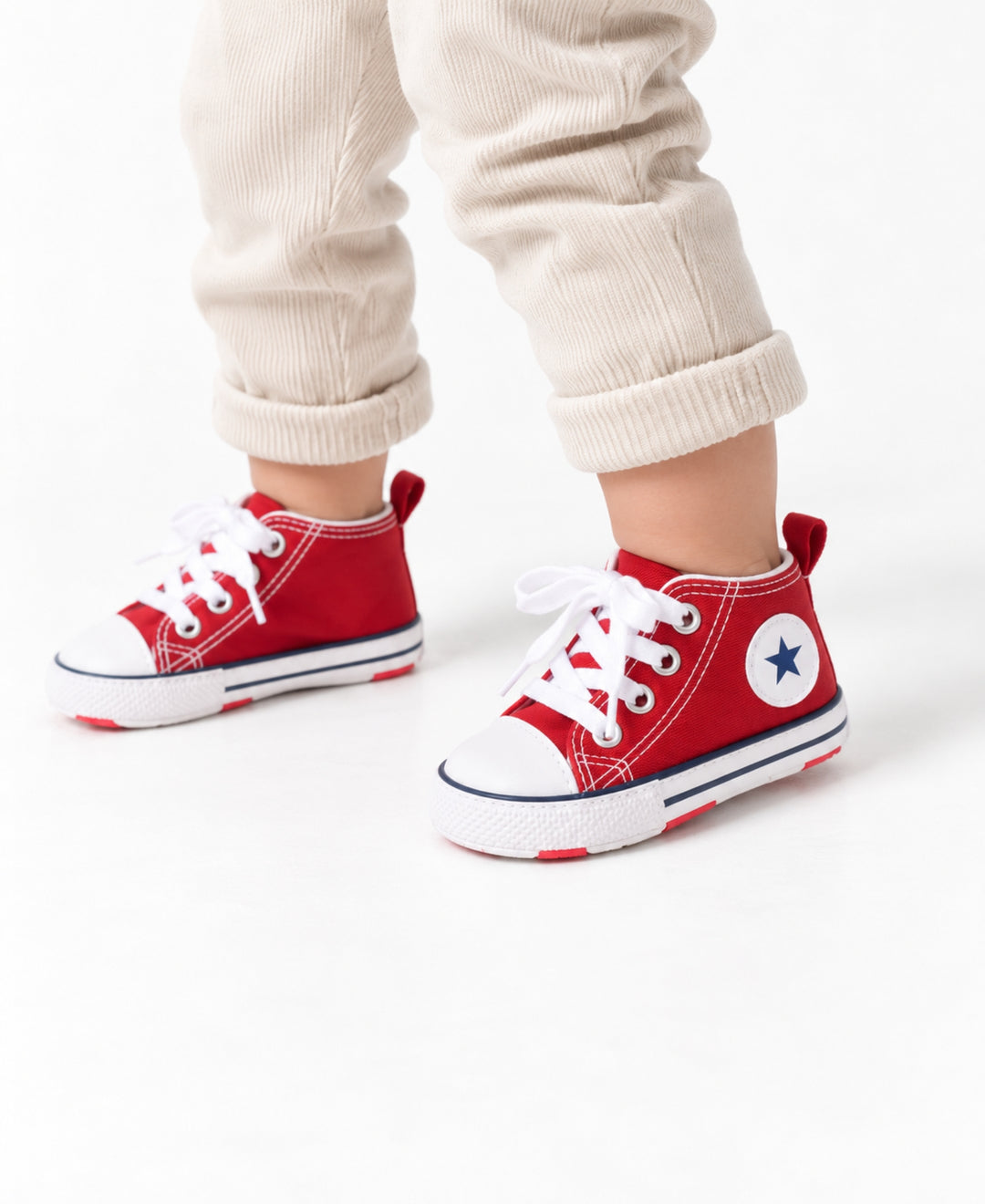 Chaussures bébé montantes à lacets avec étoile
